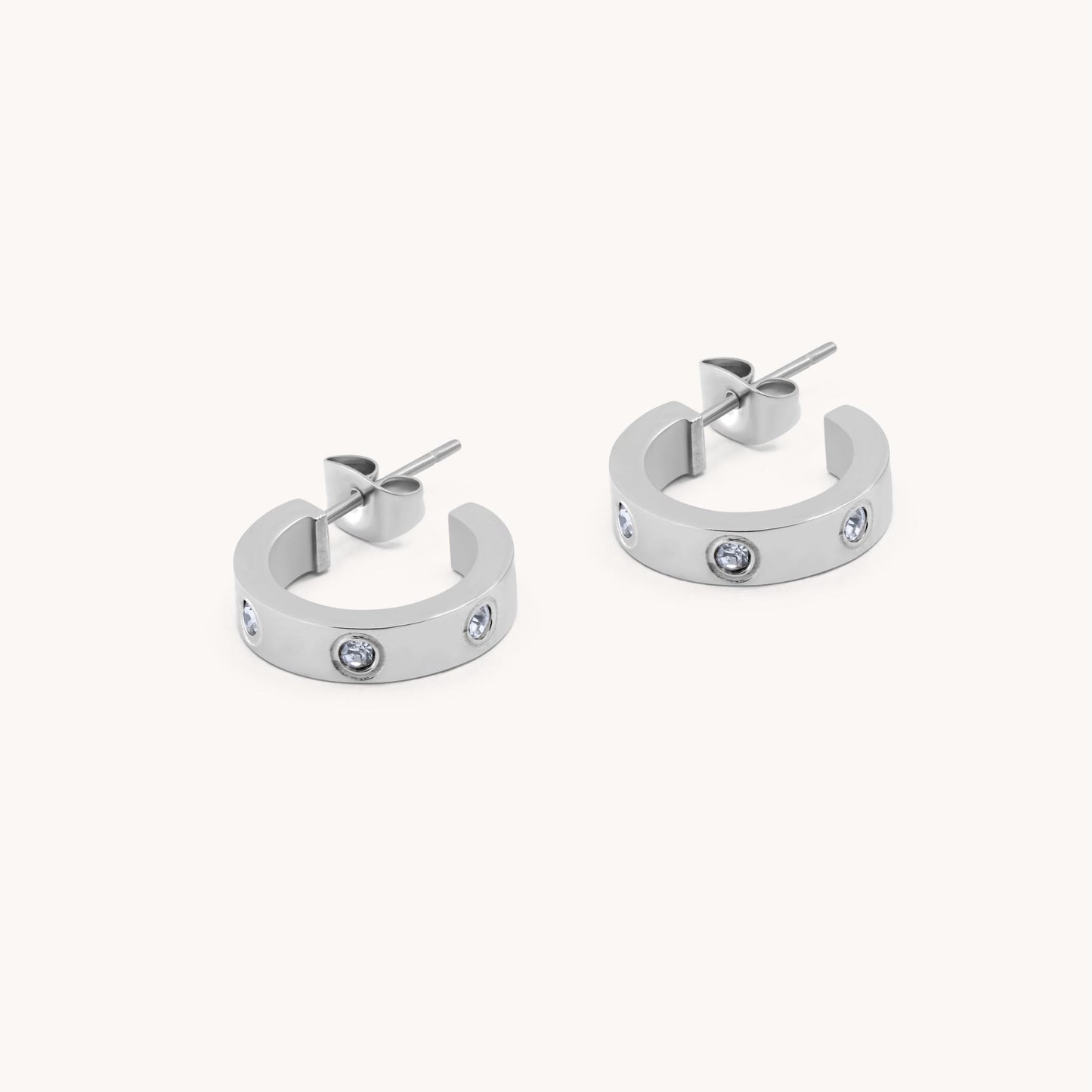 30E3143 - Cali Crystal Hoops, Silver