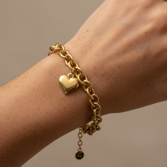 30B2205G - Chloe Heart Chunky Bracelet, Gold