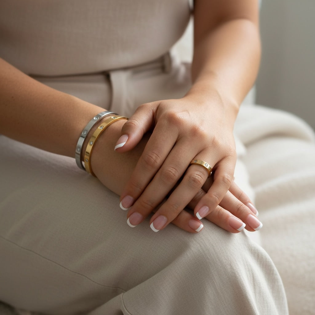 30B9001 - Cali Crystal Bangle, Silver