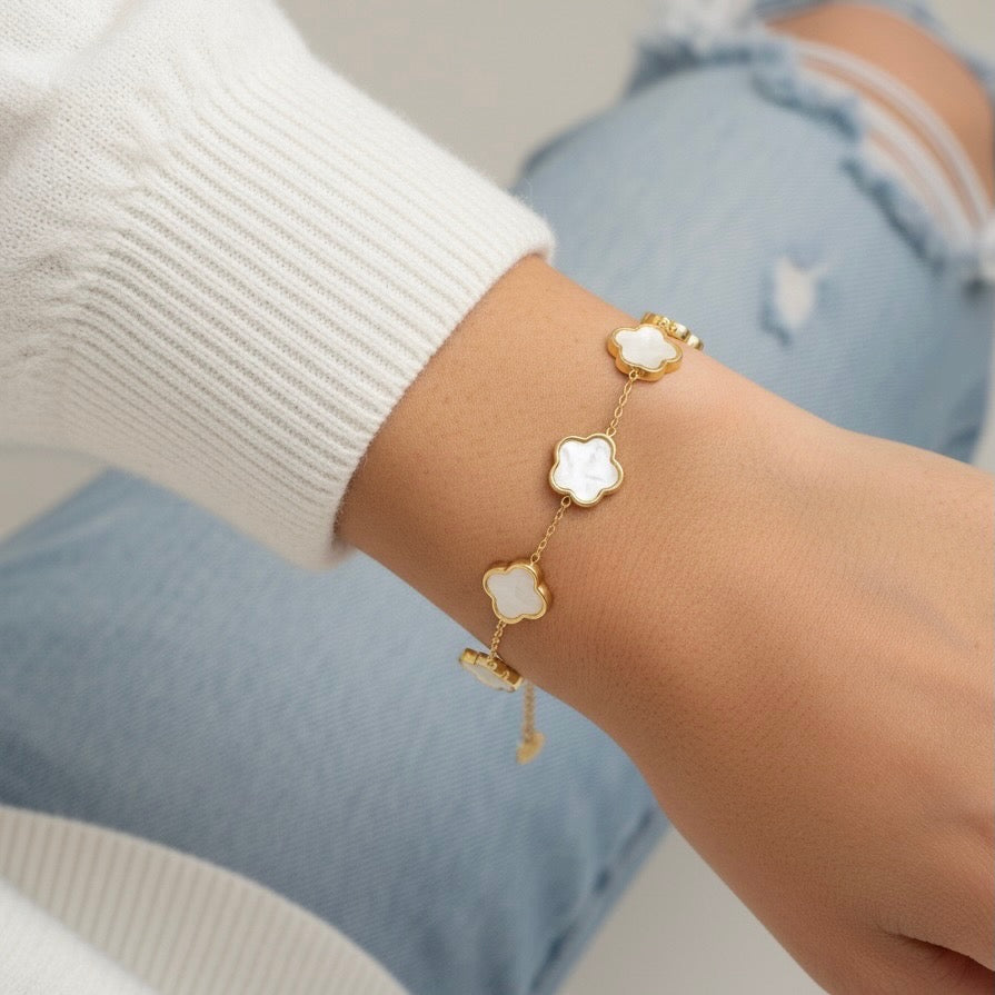 30B2036G - White Multi Clover Bracelet, Gold