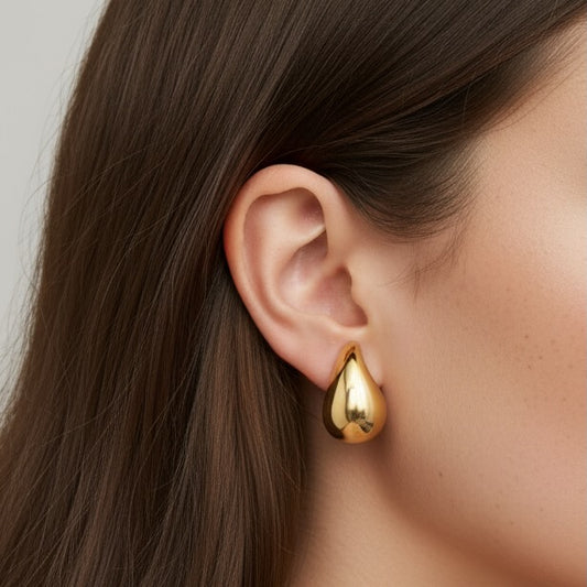 30E3371G - Teardrop Studs, Gold