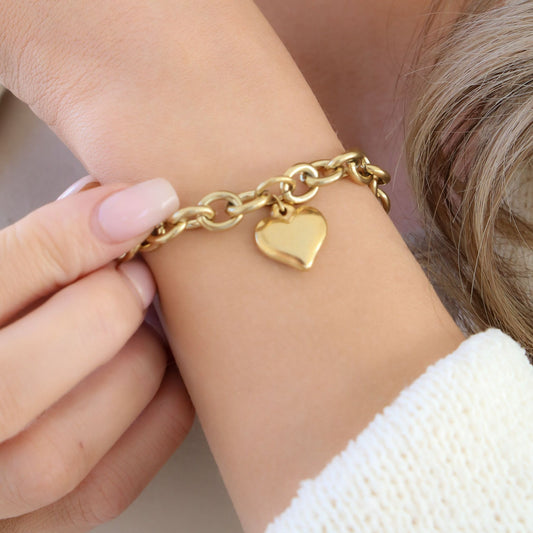 30B2205G - Chloe Heart Chunky Bracelet, Gold
