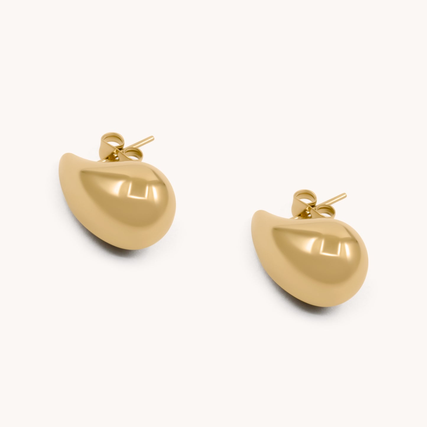 30E3371G - Teardrop Studs, Gold
