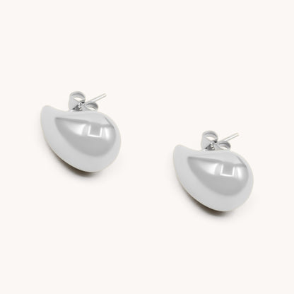 30E3371 - Teardrop Studs, Silver