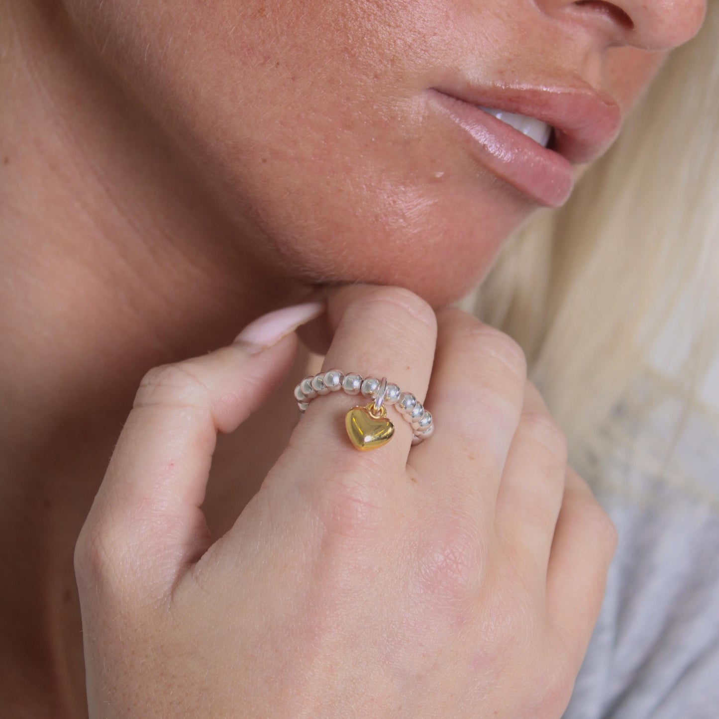 30R5017 - Puffed Heart Beads Ring
