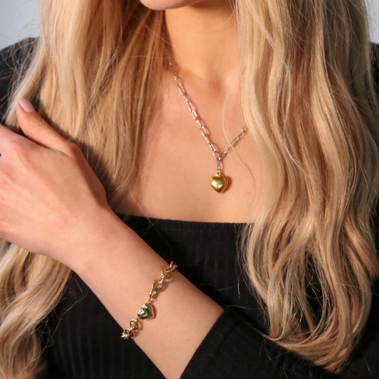 30B2231G - Heart Link Chunky Bracelet, Gold
