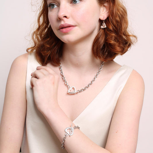 30B2298 - Heart T-bar Chunky Bracelet, Silver