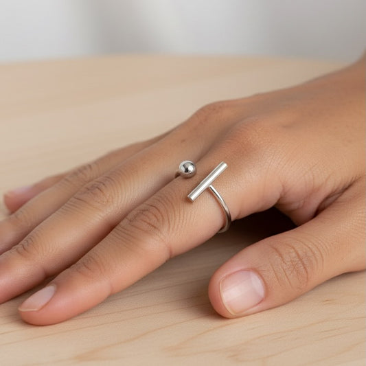 30R5168 - Bar & Ball Ring, Silver