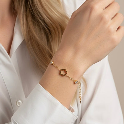 30B2028G - Golden Clover Charm Bracelet