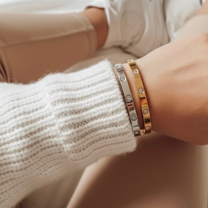 30B9001 - Cali Crystal Bangle, Silver