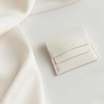 30N1029G - Double Crystal Heart Chunky T-bar Necklace in Gold