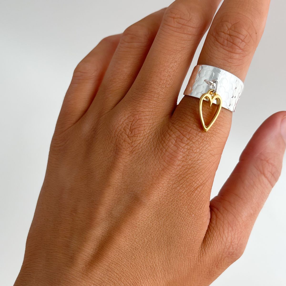 30R5134SG - Open Heart Hammered Charm Ring, Silver & Gold