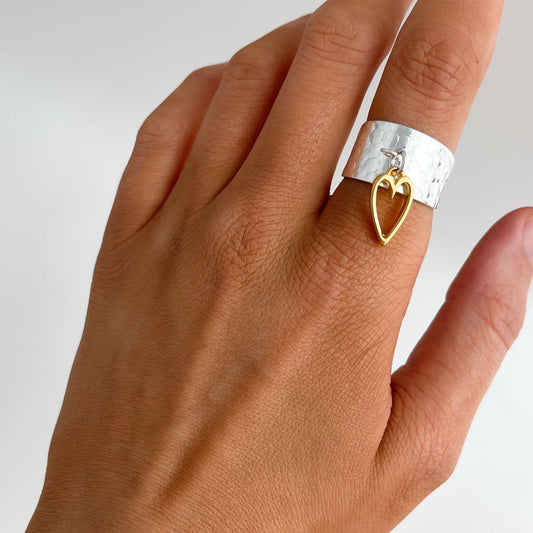 30R5134SG - Open Heart Hammered Charm Ring, Silver & Gold